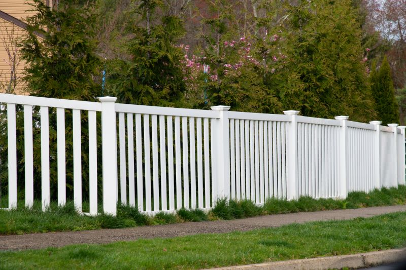 Vinyl Fence Replacement in St Louis, MO